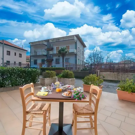 Gli Dei Gemelli 2 Frühstückspension